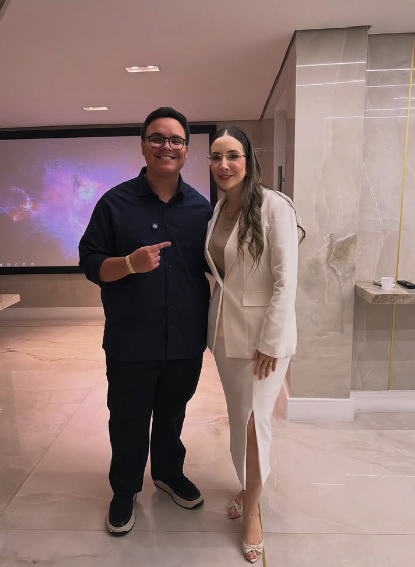 Dra. Rebecca Monteiro